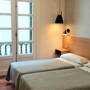 Guest house Roquefer Bilbao Central Rooms, Bilbao