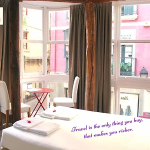 Guest house Pension Aliciazzz Bed And Breakfast Bilbao, Bilbao